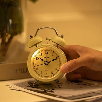 Sveglia vintage beige con campanelli