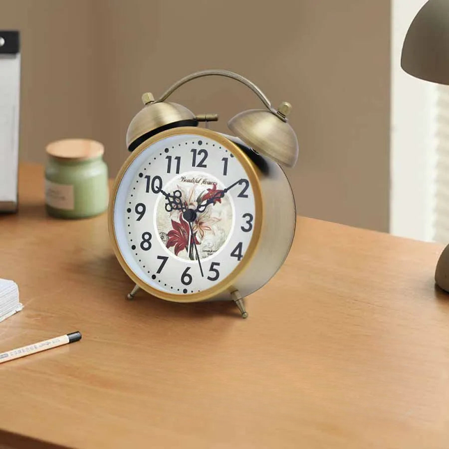 Sveglia vintage a batteria con campanelli