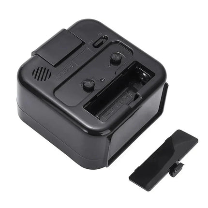 Sveglia analogica quadrata e silenziosa