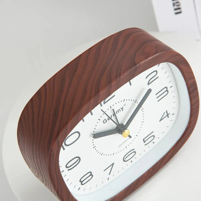 Sveglia analogica con numeri grandi visibili