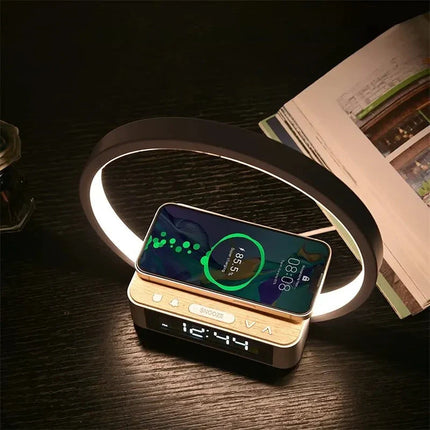 Lampada sveglia con caricatore wireless design