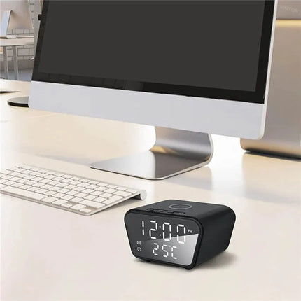 Sveglia digitale con caricatore wireless