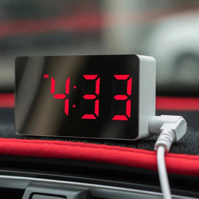 Sveglia digitale con display a specchio