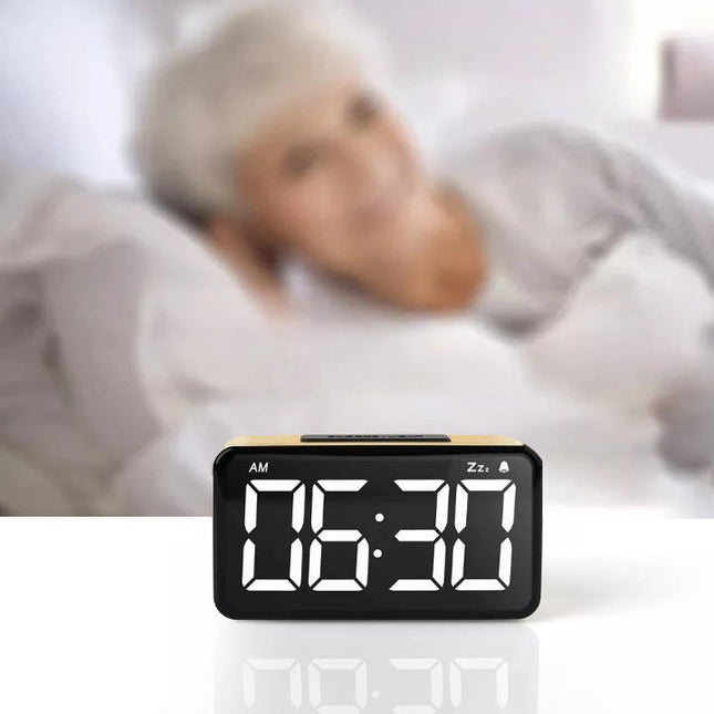 Sveglia luminosa con numeri grandi