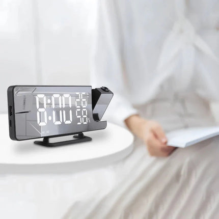 Sveglia digitale nera con proiettore ora