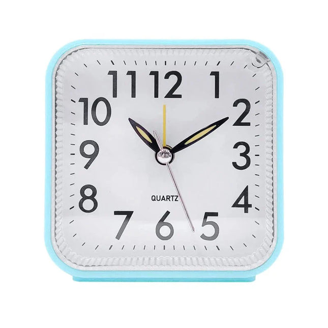Sveglia quadrata analogica e silenziosa