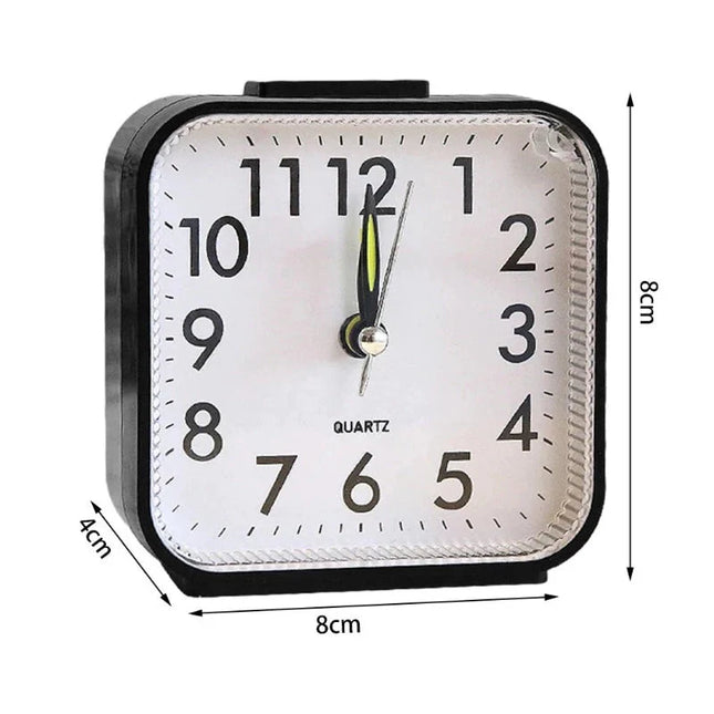 Sveglia quadrata analogica e silenziosa