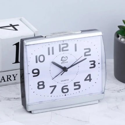 Sveglia per anziani con numeri grandi