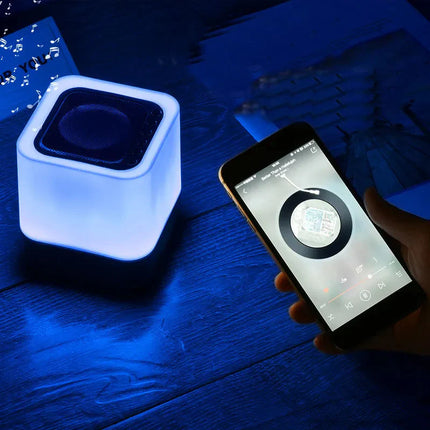 Lampada sveglia con luce notturna colorata