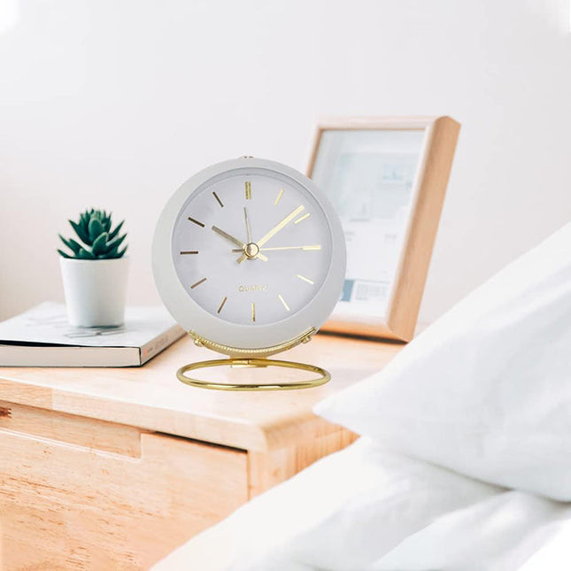 Sveglia bianca da tavolo design vintage