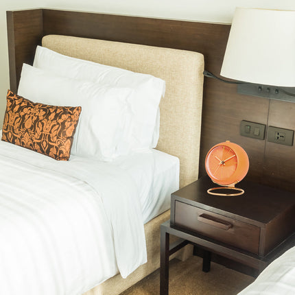 Sveglia da tavolo arancione vintage